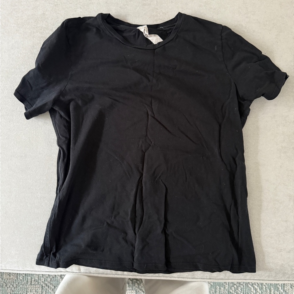 Basic Lululemon Black Tee Size Large - image 1